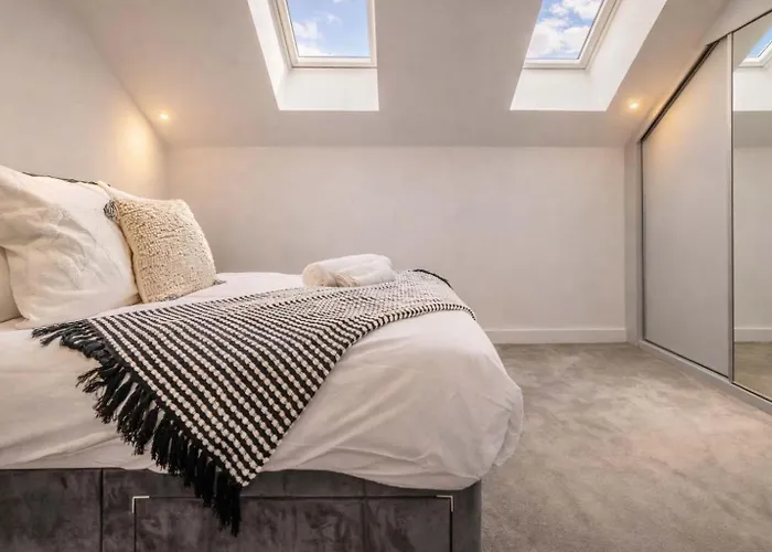 The Hidden - 4br Townhome Roof