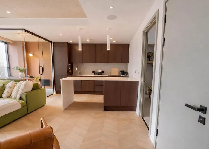 Tranquil Luxury Suite 2Br City Views Apartamento