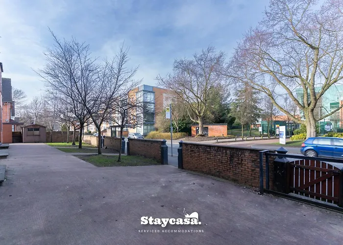 Casa Cove 2f Flat Free Parking - 5min To Hospital Mánchester