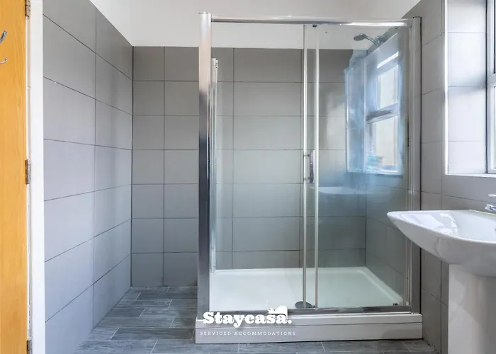 Casa Cove 2f Flat Free Parking - 5min To Hospital Lejlighed *