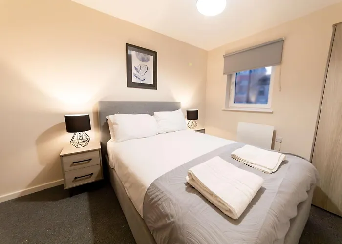 Spacious & Contemporary 2 Bed Διαμέρισμα Μάντσεστερ