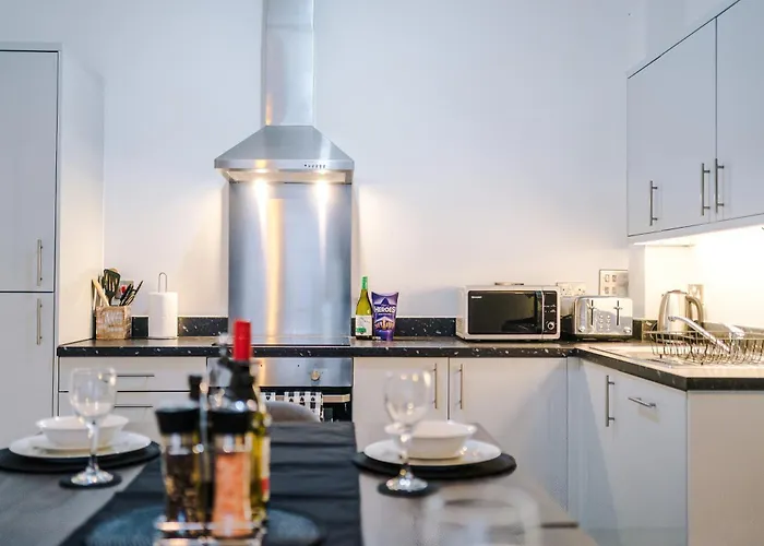 New, Luxe 2br, Manchester, Pool Table, Parking, Balcony, Ps4 曼彻斯特