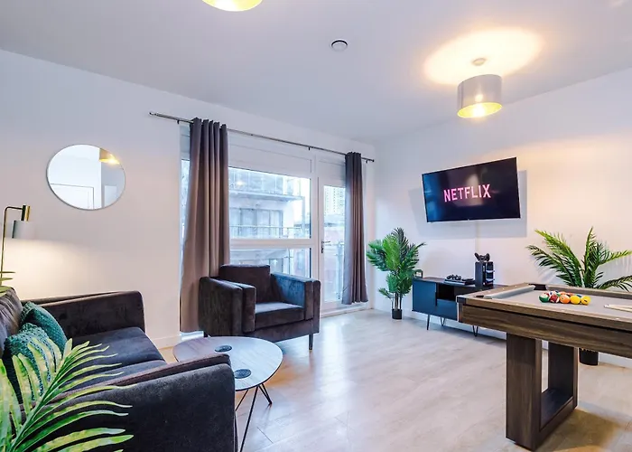 New, Luxe 2br, Manchester, Pool Table, Parking, Balcony, Ps4 公寓
