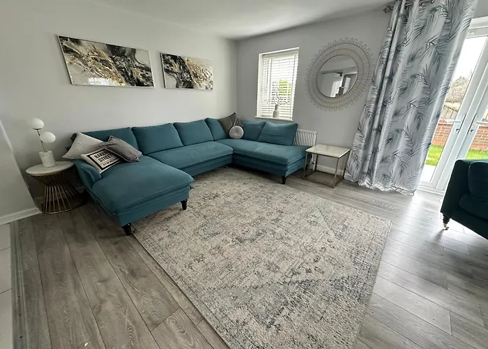 Сasa de vacaciones Spacious 4br House With Canal Views & Garden *