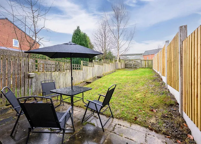 3 Bed Close To Centre Superhost *