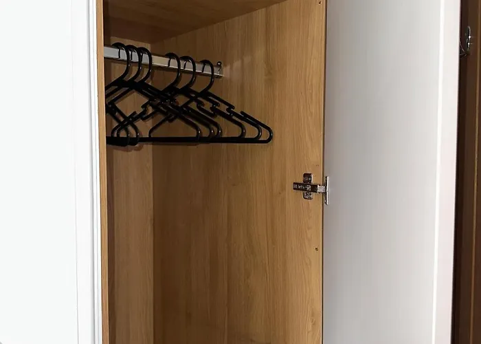 Town House In Stretford *