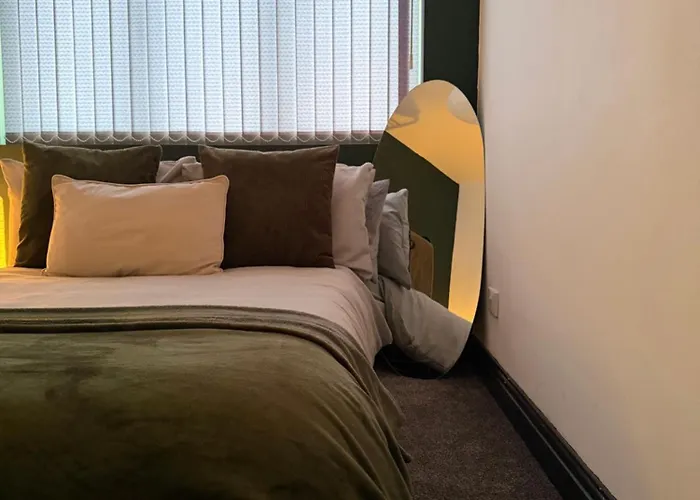 2 - Private In A Near Centre Manchester