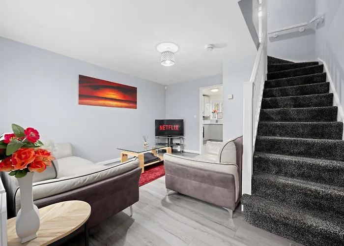 Semesterbostad 3 Bed Close To Centre Superhost *