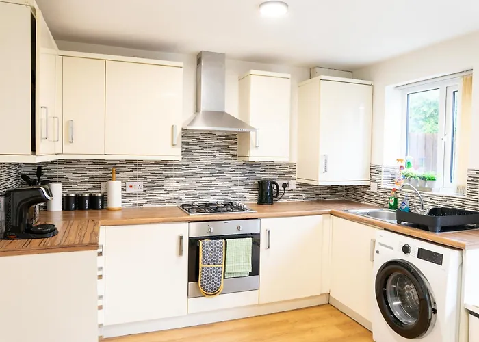 5-bed House M13 Semesterbostad Manchester