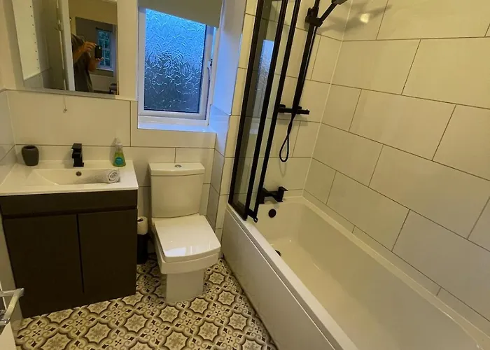 Stretford 4 Bed Townhouse M32