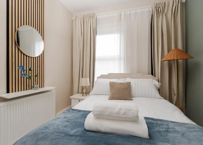 2br Cozy Retreat - Pool Table - Wifi - Sleeps 7 Dom wakacyjny *