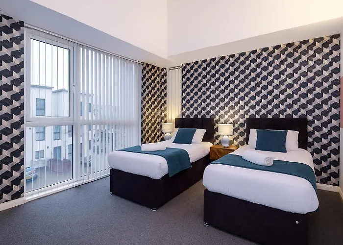 Dom wakacyjny Group Stay, Sleeps 12, 3 Bathroom Manchester