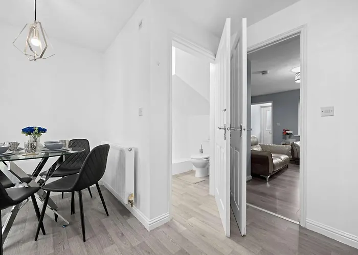 3 Bed Close To Centre Superhost Nyaraló