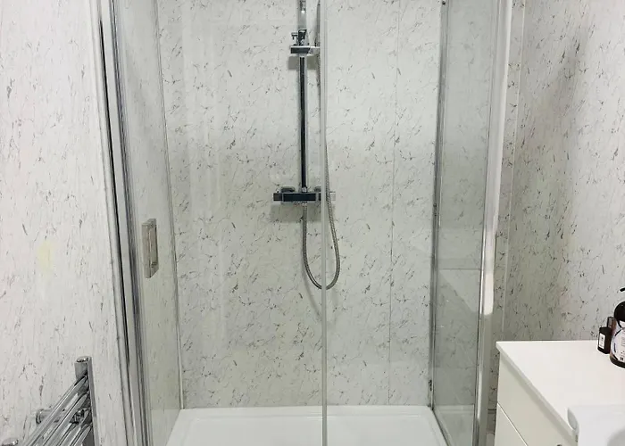 게스트하우스 Contractors And Tourists Friendly In Salford