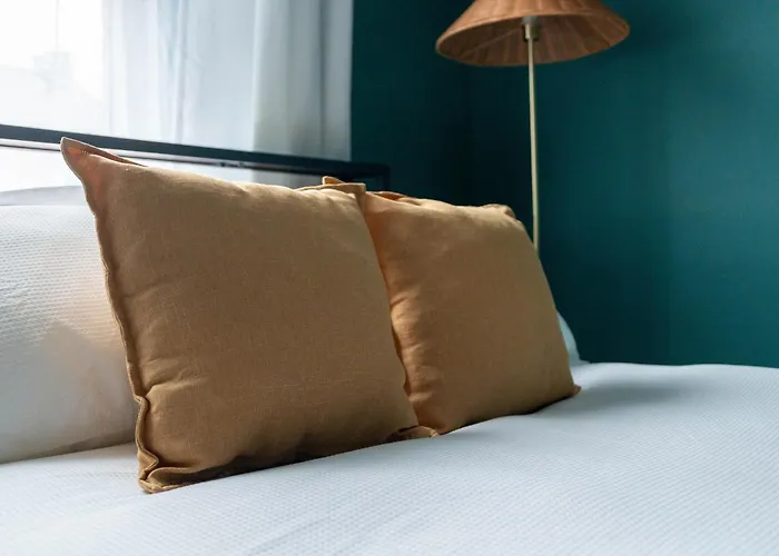 2br Cozy Retreat - Pool Table - Wifi - Sleeps 7