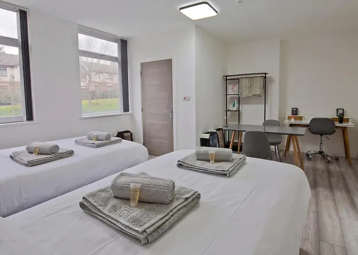 Сasa de vacaciones Spacious 5br House Near Centre *