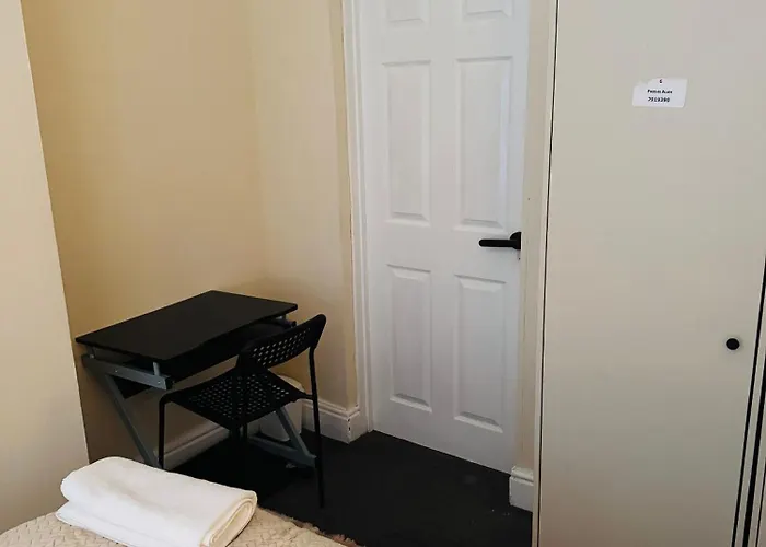 Pensión Contractors And Tourists Friendly In Salford Mánchester