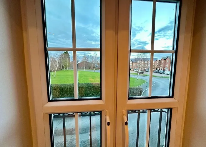 Stretford 4 Bed Townhouse M32 Dom wakacyjny *