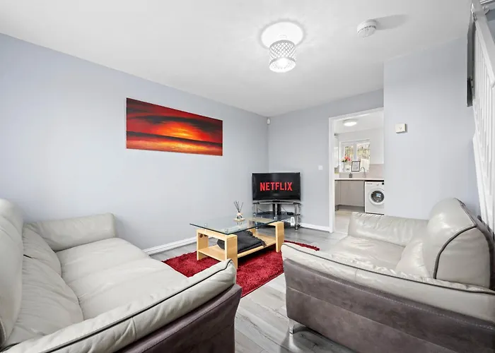 Semesterbostad 3 Bed Close To Centre Superhost *