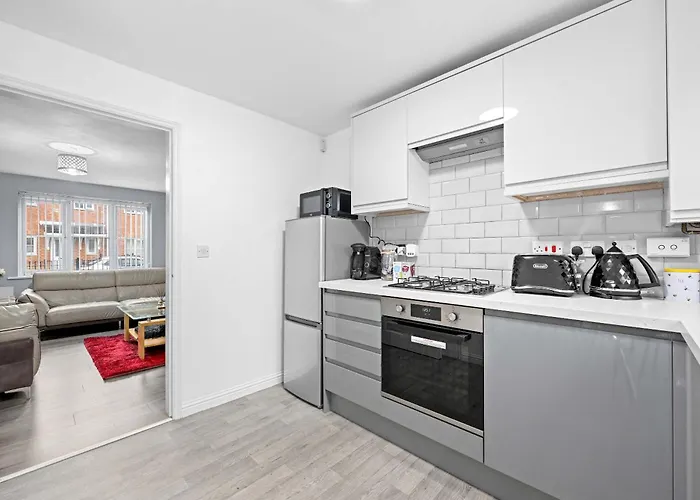 3 Bed Close To Centre Superhost Nyaraló *