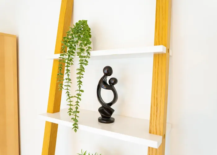 5-bed House M13 Manchester