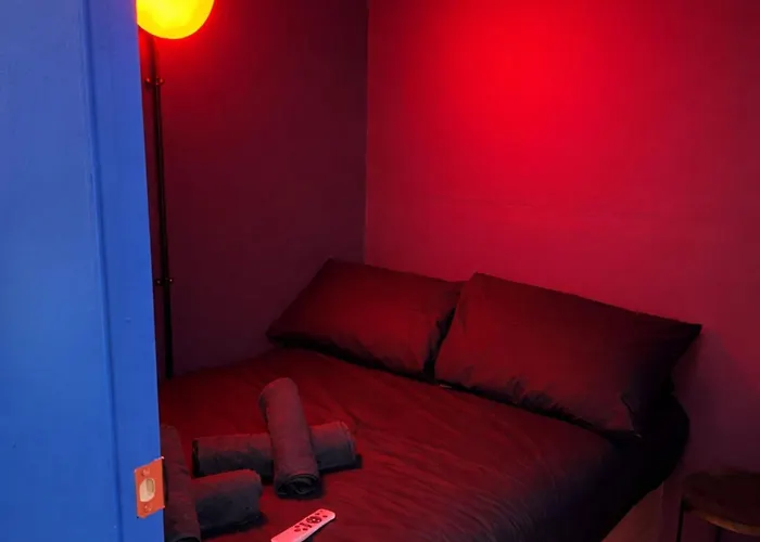 Napnq Капсульный отель Манчестер