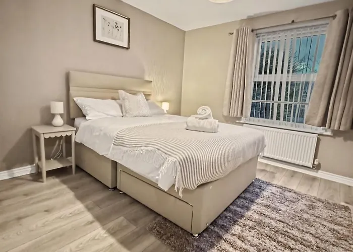 Entire Sleeps 5 Guest 5 Mins Frommcr * 맨체스터