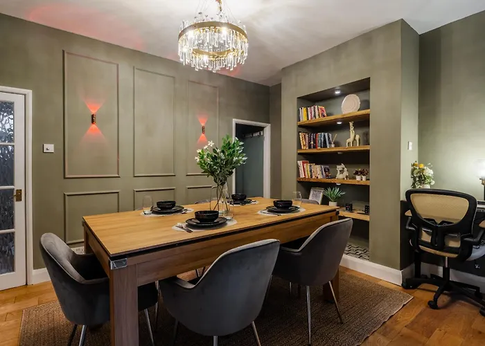 2br Cozy Retreat - Pool Table - Wifi - Sleeps 7