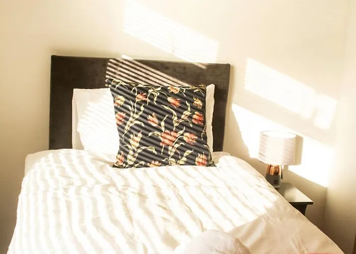 Holiday home 3 Bed - Shefa Homes Manchester