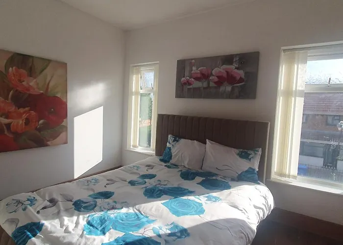 Unite The Propstay, Old Trafford Hostel