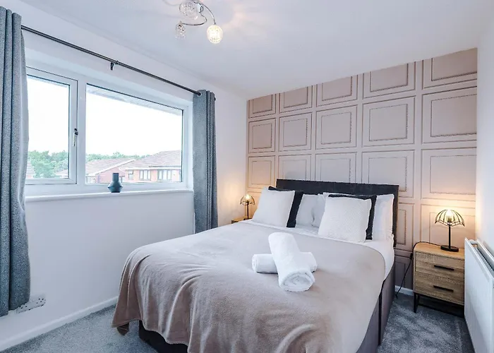 Modern 2-bed By 53 Degrees Near Etihad & Centre, With Free Parking!