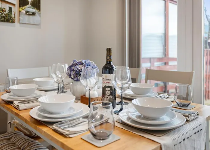 Casa vacanze 3br Near Co-op Live Etihad Long Short Welcome Parking *