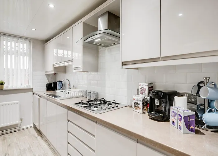 E-oasis- Etihad-coop Live-free Parking-pool Table Holiday home *