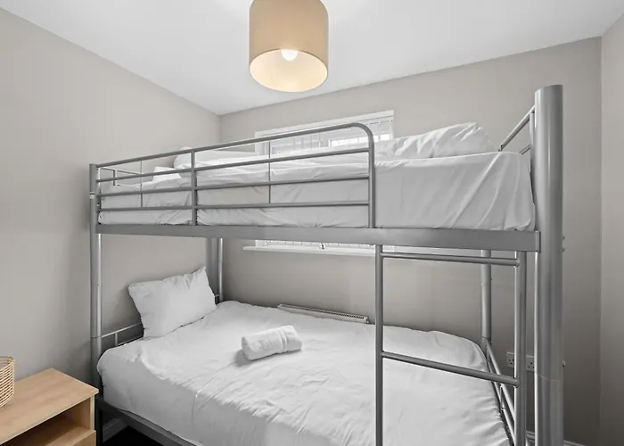 Nyaraló 3 Bed Close To Centre Superhost *