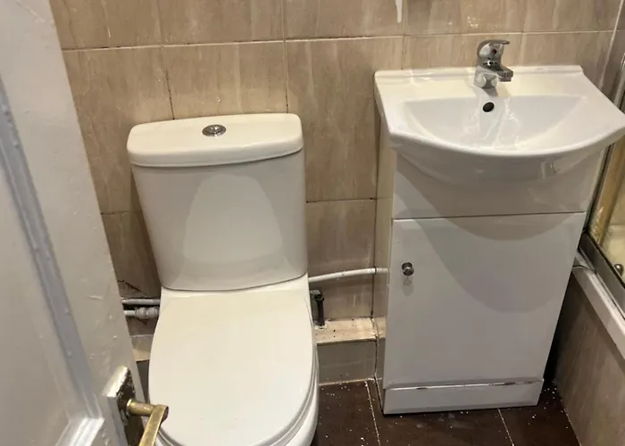 Гостевой дом Cozy In Manchester, Free Wifi