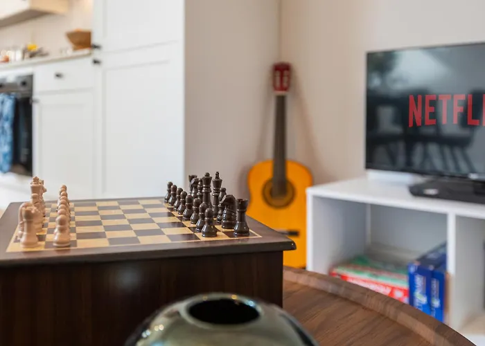 Сasa de vacaciones Home, Sleeps 6, Contractor Friendly, Free Parking *