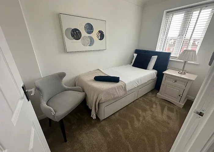 Stretford 4 Bed Townhouse M32 Dom wakacyjny *