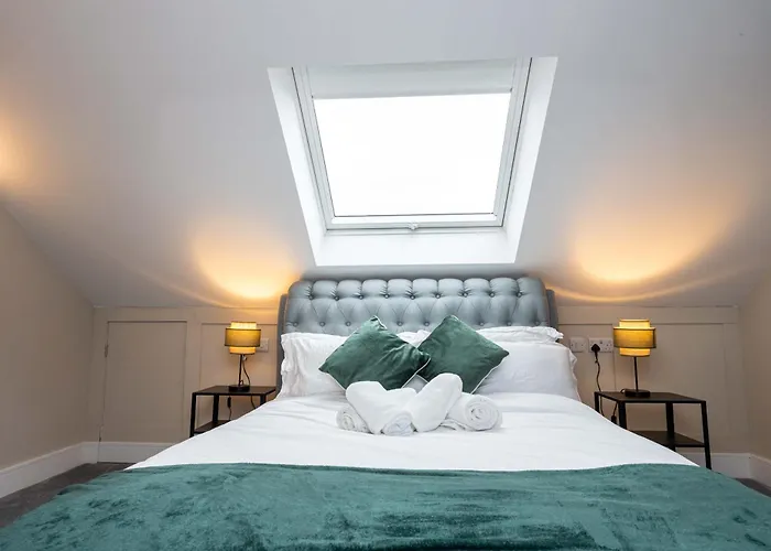 Stunning Family With Hot Tub In Worsley * Mánchester