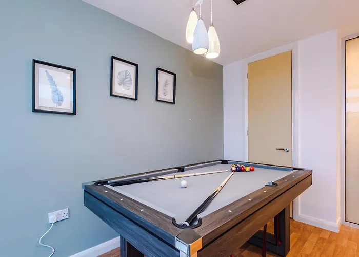 Dom wakacyjny Group Stay, Sleeps 12, 3 Bathroom Manchester