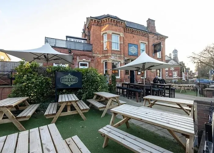 Spacious Home, Contractor Stay, Prime Location بيت للعطل *