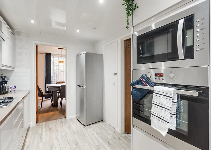 E-oasis- Etihad-coop Live-free Parking-pool Table Holiday home *