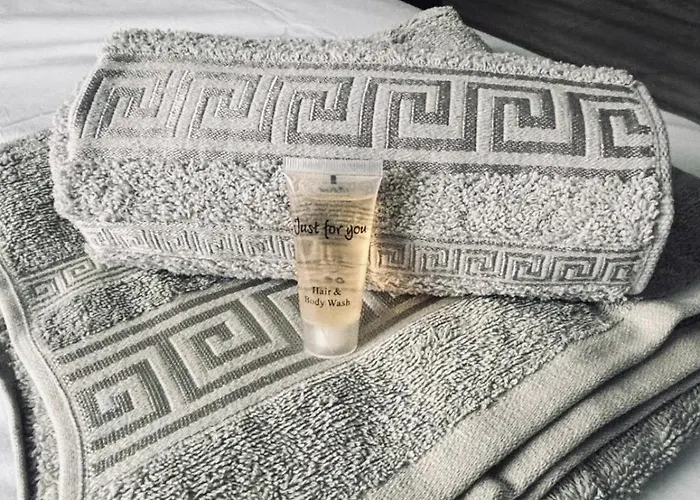 Сasa de vacaciones Spacious 5br House Near Centre