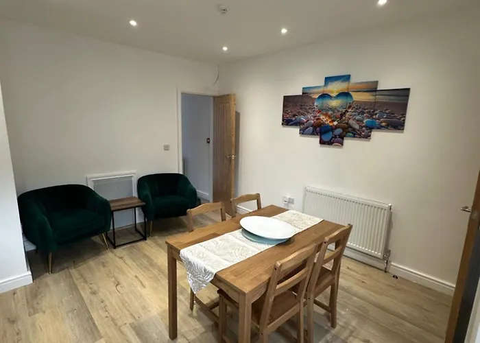 Vicvic 3* Manchester