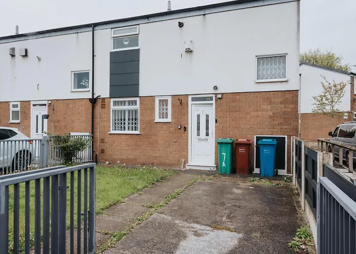 E-oasis- Etihad-coop Live-free Parking-pool Table Manchester