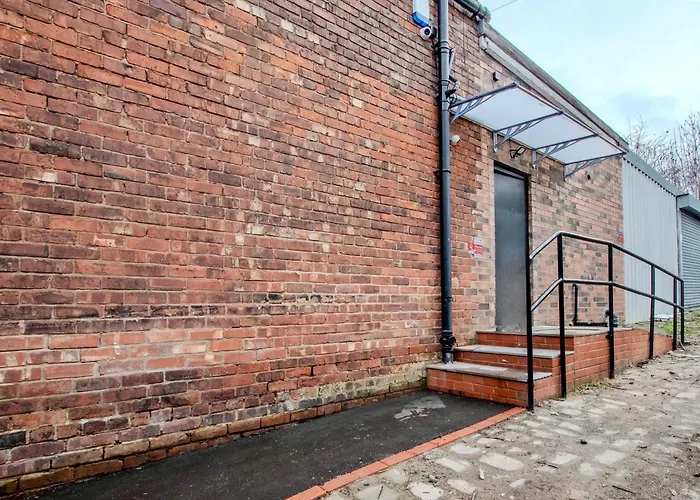 Spacious 5br House Near Centre Mánchester