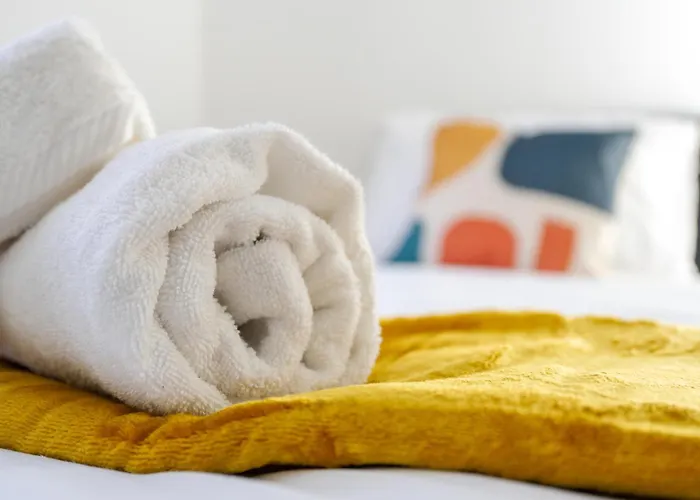 Spacious 4br Near Etihad - Free Parking - 5 Min Train Station * Manchester