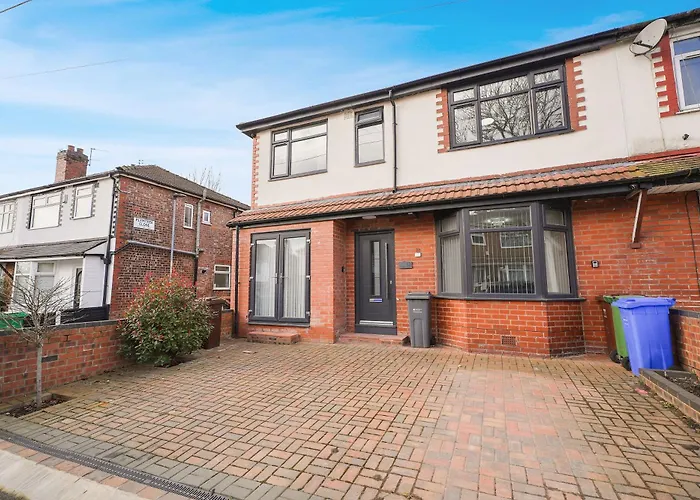 Stylish With Free Parking And Easy Access Mánchester