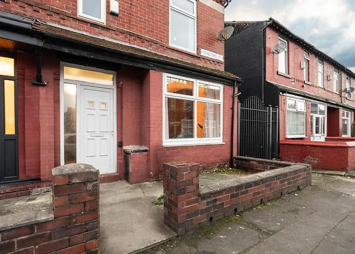 Spacious 4Br Home Near Etihad - Free Parking - 5 Min Train Station بيت للعطل *