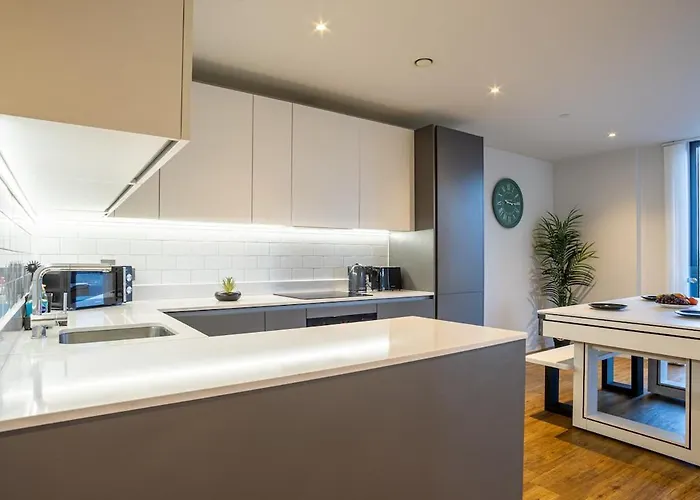 Centre Apartment, Pool Table Apartment