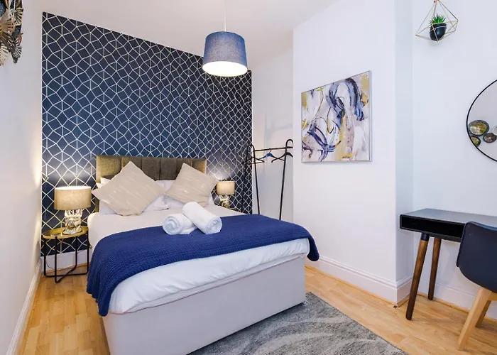 Apartment Beautiful 4bd Home, Sleeps 8, Parking, Manchester, Perfect For Groups Manchester